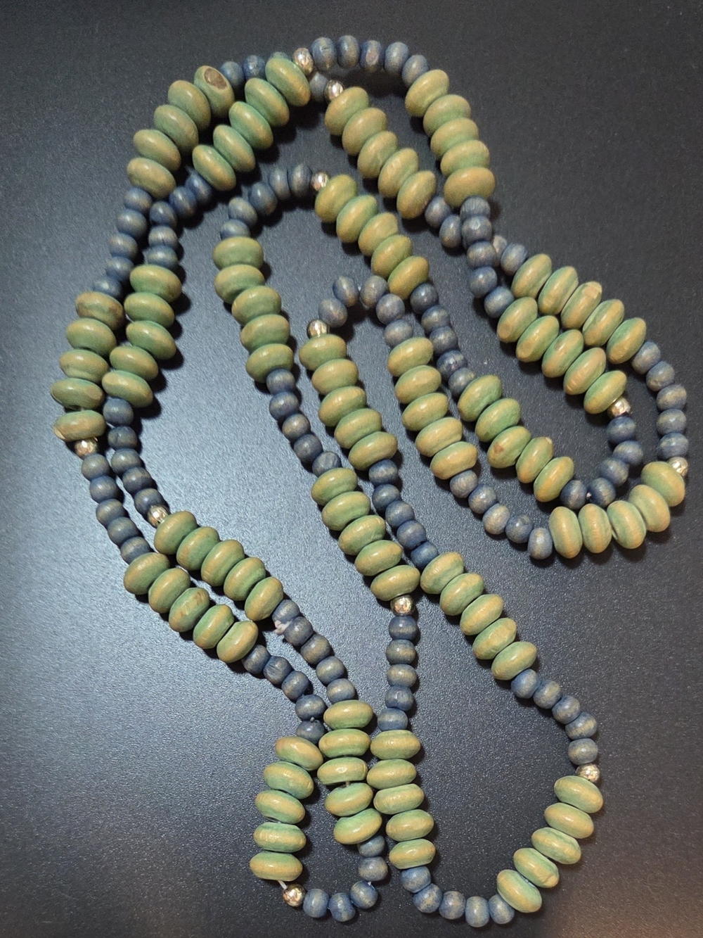 Vintage Blue and Green wooden saucer Necklace - circa 1970s-1980s.